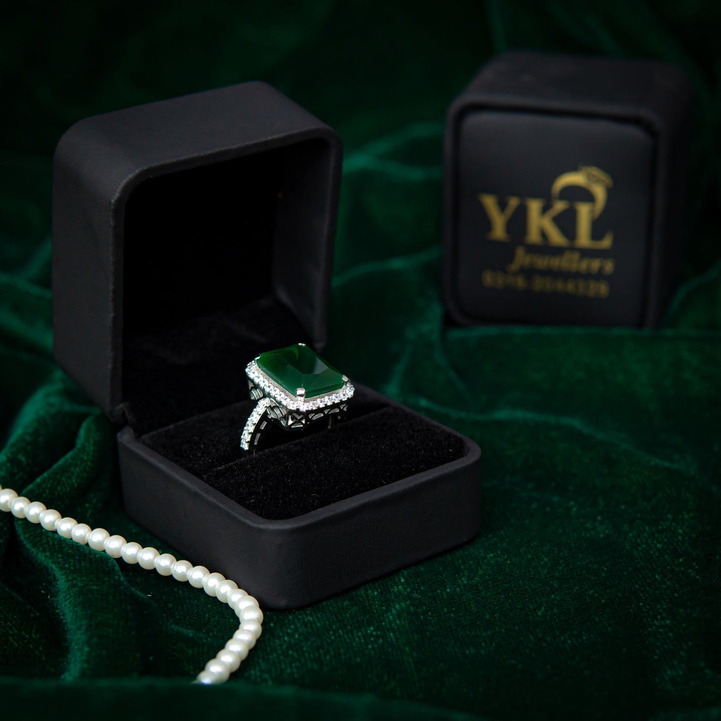 GREEN EMERALD OCTAGON RING