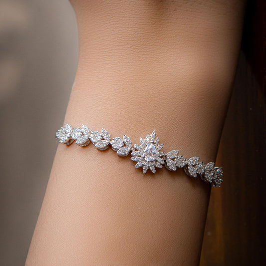 MINIMAL STYLE BRACELET